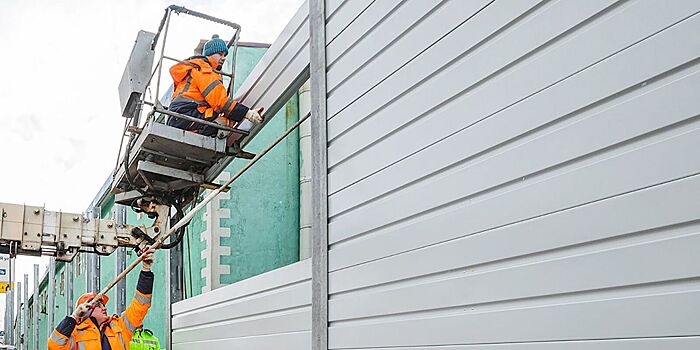 Около четырех тысяч квадратных метров шумозащитных экранов заменят в Москве в этом году