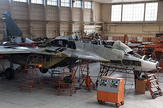 На украинском заводе разворовали истребитель МиГ-29