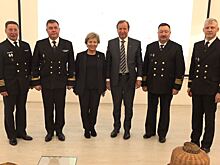 Сотрудники Музея Мирового океана отправили 50 посланий в бутылках во время кругосветного путешествия