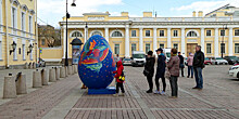 Пасхальный квест: художники расписали и спрятали гигантские яйца в Петербурге
