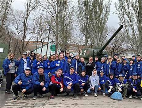 Активисты "Единой России" провели  субботник в парке Победы