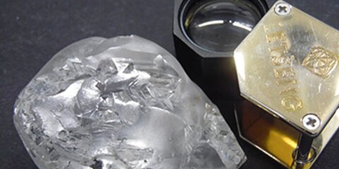В африканском королевстве нашли алмаз весом в 442 карата