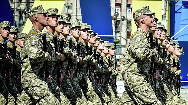 На Украине задумали призывать в армию с 16 лет