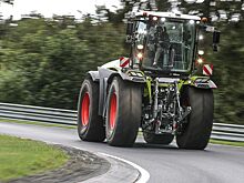 Посмотрите, как 17-тонный трактор Claas Xerion 5000 VC устанавливает рекорд круга Нюрбургринга