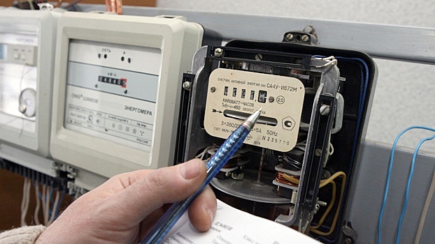 Россияне задолжали за электричество сотни миллиардов рублей