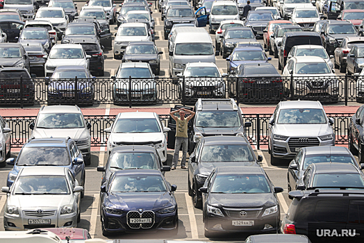 В России хотят ввести единые правила для тарифов на парковку