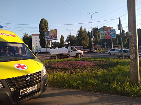 В Саратове нетрезвый пешеход угодил под колеса "ГАЗона"