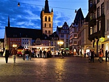 Автомобиль наехал на пешеходов в Германии, водителя задержали