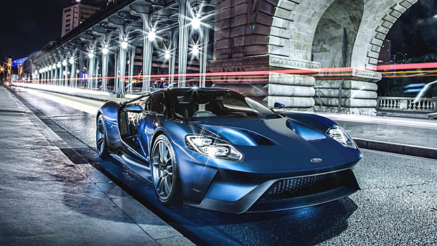 Суперкар Ford GT станет первой машиной со стеклом от смартфонов
