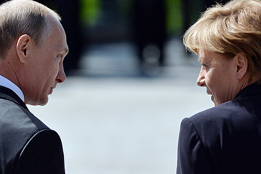 Меркель назвала отношения с Россией "особенными"