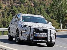 Opel тестирует новый трёхрядный внедорожник