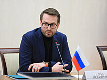 Министр культуры Олег Беркович сделал тату в честь юбилея Нижнего Новгорода