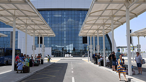 В аэропорту Симферополя могут открыть автостанцию