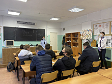 В Самарской области сотрудники полиции рассказали учащимся как не попасть в "сети" кибермошенников