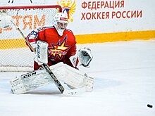 Из «Ижстали» в КХЛ, маркировка контента и увольнение из-за Санта-Клауса: что произошло минувшей ночью