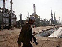 Нефть Brent упала более чем на 2%