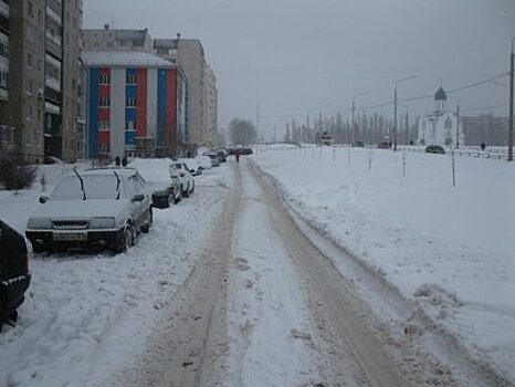 В Орле автомобилист взыскал с УК ущерб, нанесенный упавшим снегом