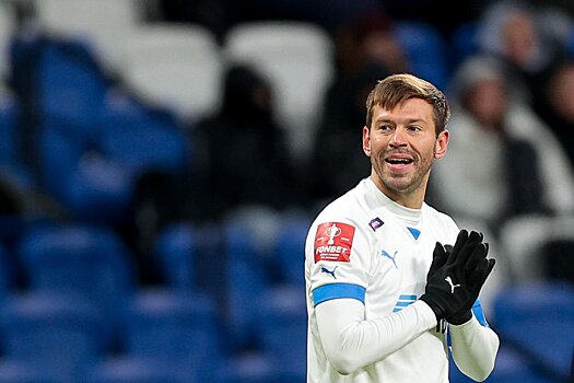 Федор Смолов: «Дочитал «Ремесло» Довлатова, Эдгара Аллана По параллельно читал в оригинале. Я бы стал Мартином Иденом на день»