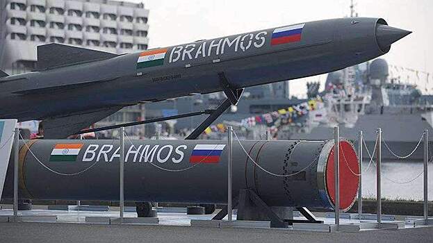 Стал известен второй возможный покупатель российско-индийских ракет «БраМос»