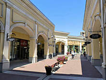 В Петербурге эвакуируют ТЦ "Outlet Village Пулково"
