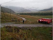 Водитель грузовика слил полтонны мазута в алтайском селе