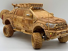 Уменьшенную копию Ford Raptor из дерева продают за 150 тысяч рублей