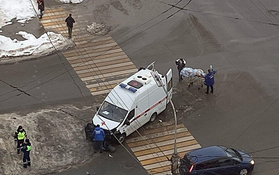 В Рязани машина скорой помощи с пациентом попала в ДТП