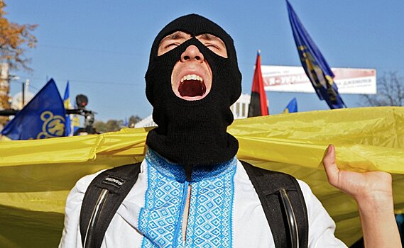Польский ультиматум Украине: бандеровцы смеются, поляки утрутся