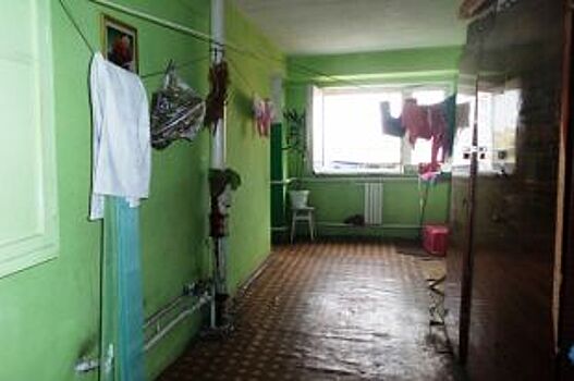 На Косыгина годовалый ребенок съел «отраву» на полу в общежитии