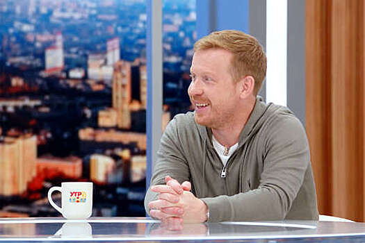 Актер Богданов заявил, что жена следит за его питанием на съемках