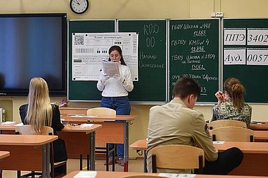 Психолог оценил степень влияния школы и учителей на психику детей