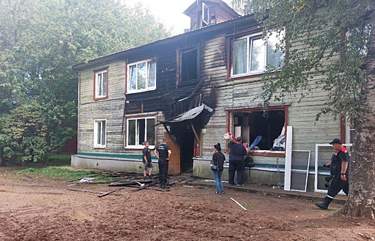 Семьям погорельцев в Костроме помогут вернуться к нормальной жизни