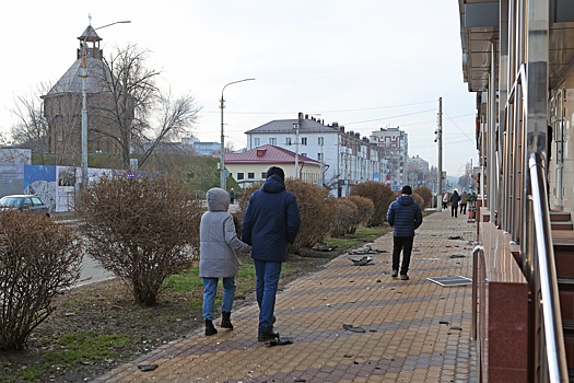 Камеры сняли, как мать закрыла собой детей во время обстрела Белгорода