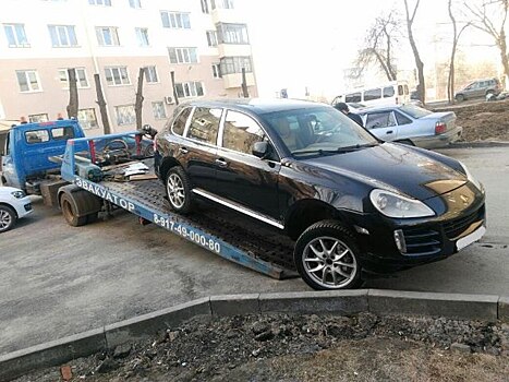 В Башкирии должник по налогам может лишиться своего Porsche Cayenne