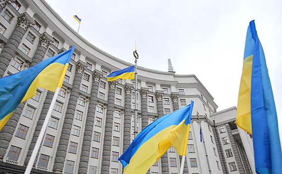 СМИ: Киев угрожает атаками по объектам в Сибири