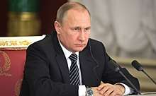 Путин потребовал взять под контроль выплаты зарплат