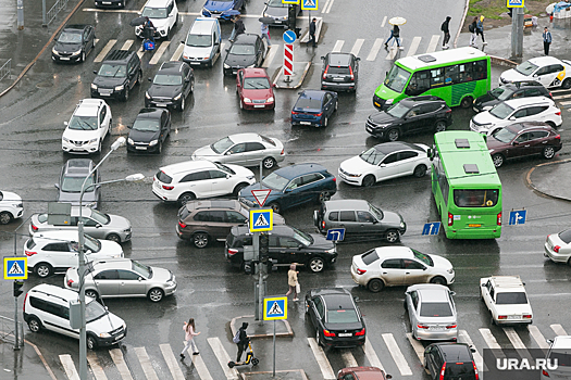 В Тюменской области подешевело автомобильное топливо
