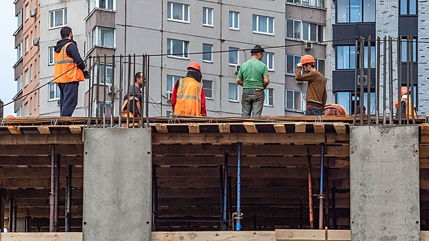 Поток мигрантов вновь хлынул в Россию