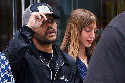 Рэпера The Weeknd засняли с возлюбленной Сими Хадра