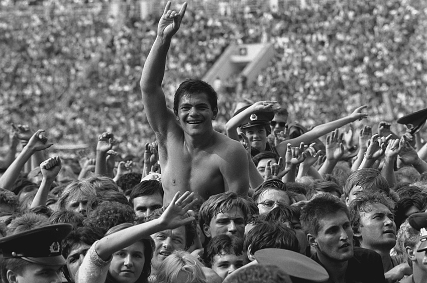 Первый полноценный международный рок-фестиваль «Рок против наркотиков», состоявшийся в СССР 12—13 августа 1989 года на стадионе «Лужники» в Москве.