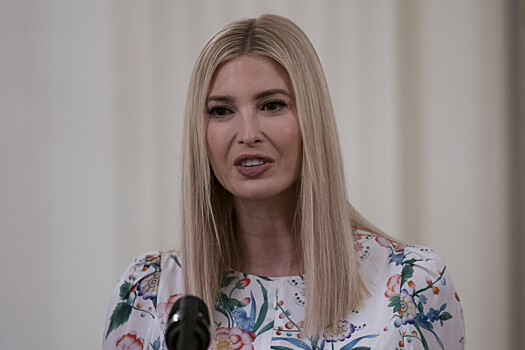 Иванка Трамп отреагировала на новость о беременности невестки Карли Клосс