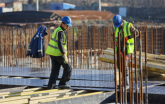 Мигрантам с патентами могут запретить менять работу в первый год