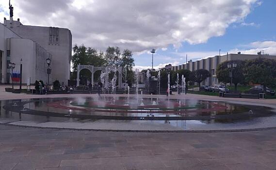 В Курске 1 мая заработали три фонтана