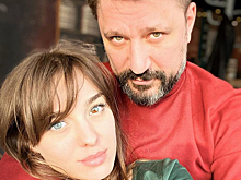 Логинов женится на молодой возлюбленной