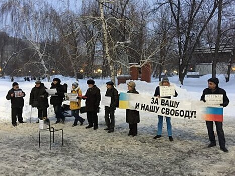 Оппозиционеры выступили против политических дел в Саратовской области