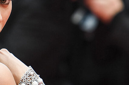 Виктория Боня легла в гроб на дне рождении дочери