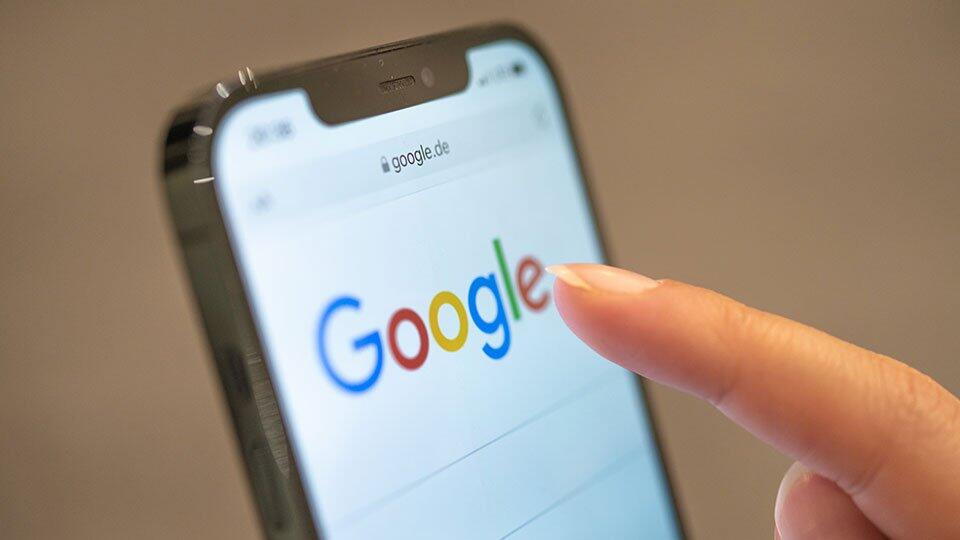 Google разрешит удалять личную информацию из поисковой выдачи