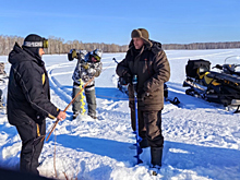 Рыбу от массового мора спасли на озере Клыгино под Новосибирском