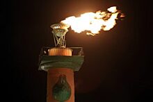 На Ростральных колоннах в Петербурге зажгут факелы в честь Дня ВМФ