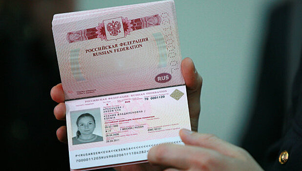 Путин: Биометрические паспорта будут выдавать во всех МФЦ